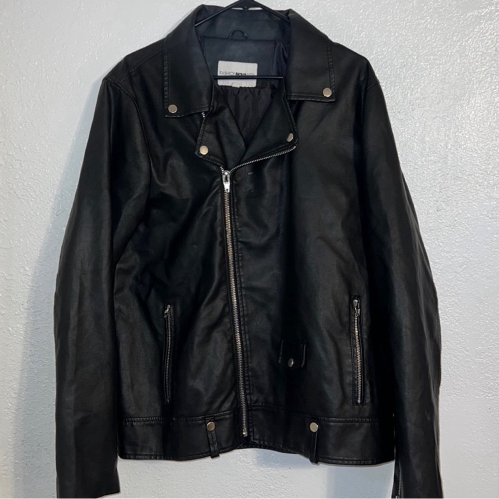 FASHION NOVA LEATHER JACKET